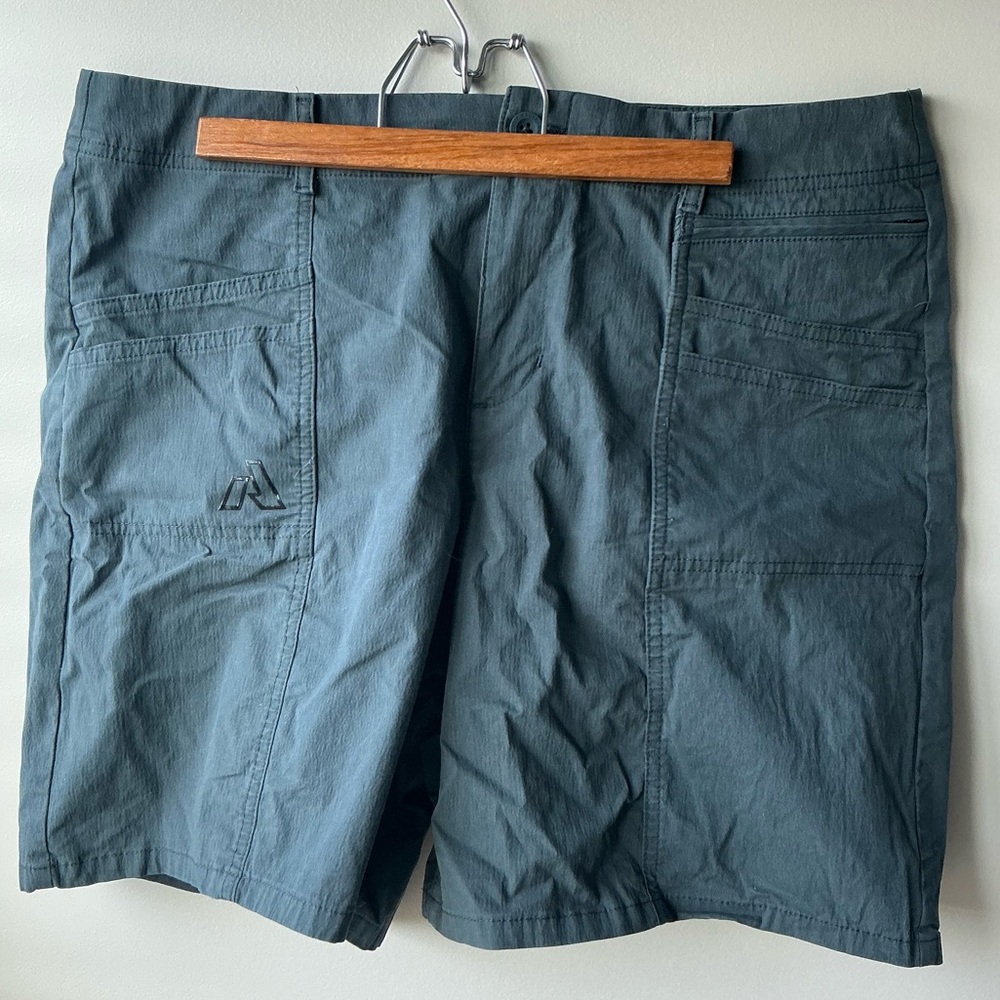 Eddie Bauer Shorts size 12